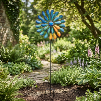 Buntes Windspiel im Blätter-Design – Farbtupfer für Ihren Garten